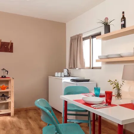 Rhodes & Bar Rhodes City