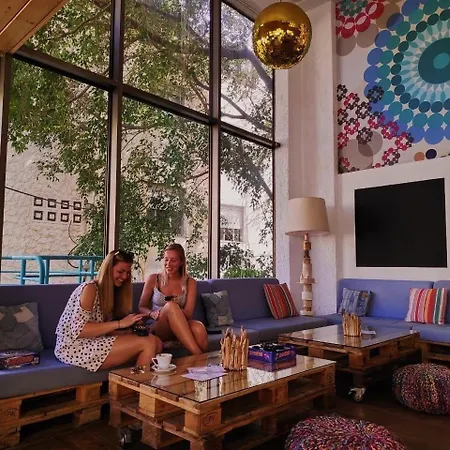 Rhodes & Bar Rhodes City