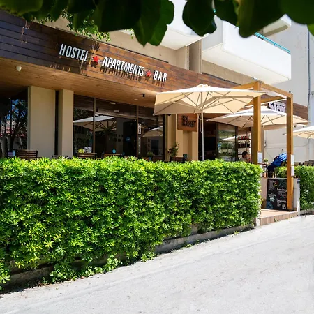Hostel Rhodes & Bar