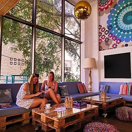Rhodes & Bar Хостел Родос