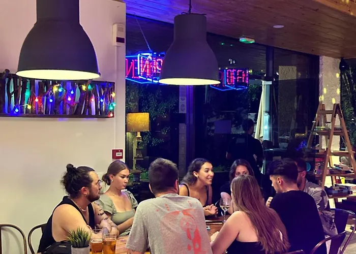 Rhodes & Bar Rhodes City